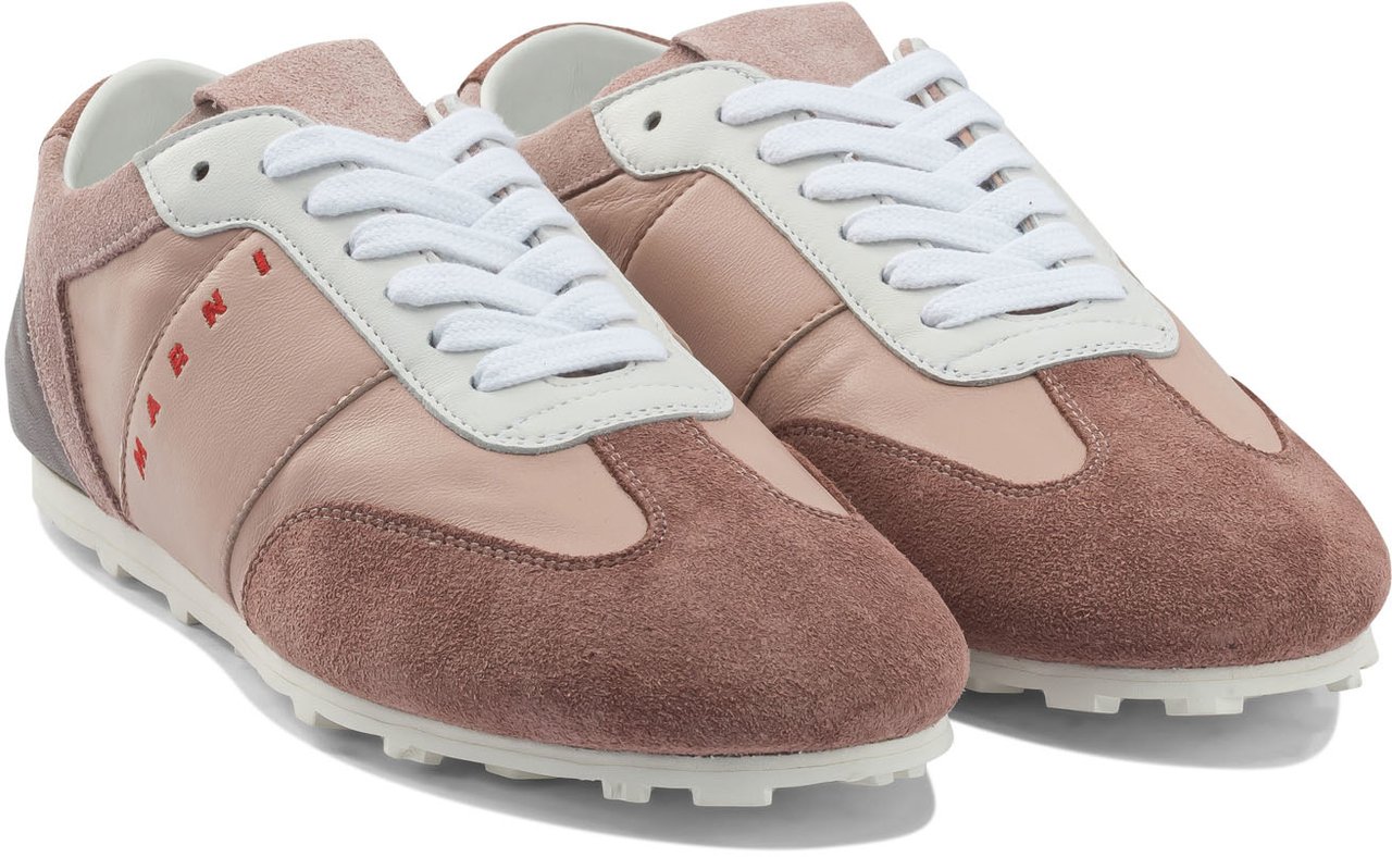 Marni Leather sneaker with logo Roze