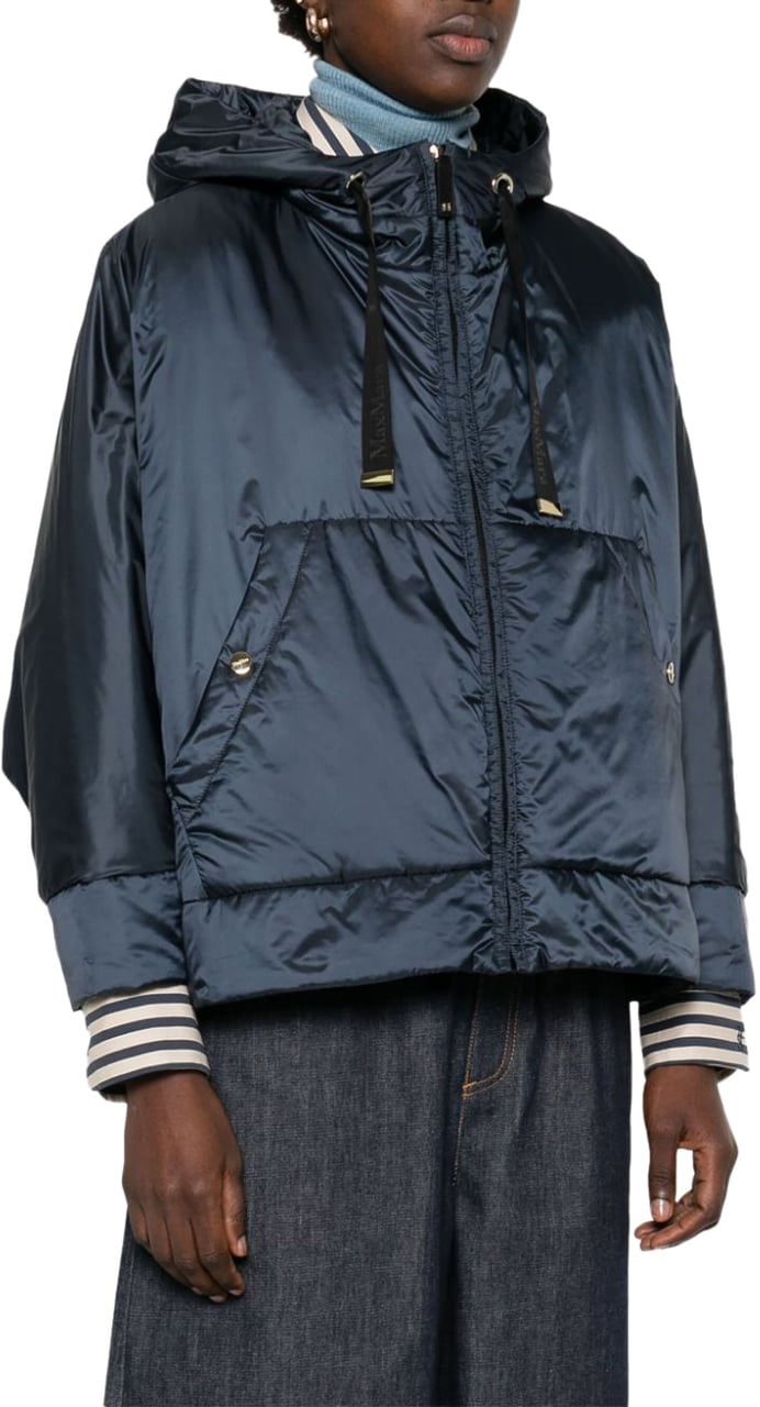 Max Mara Coats Blue Blauw