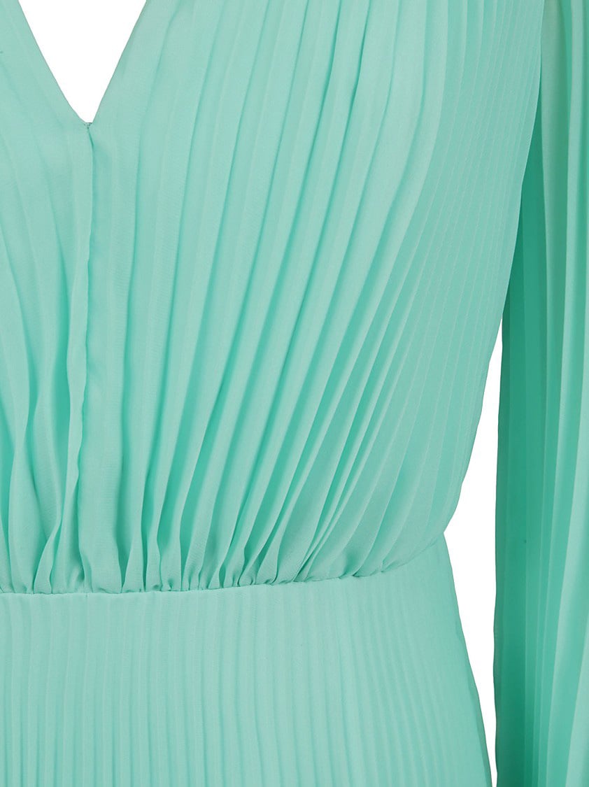 Max Mara Flowing Pleated Dress With Deep V-Neckline Blauw