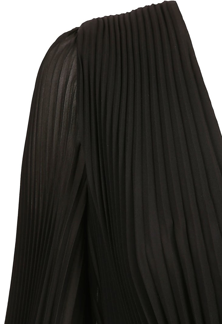Max Mara Pleated Black Dress With Deep V-Neckline Zwart