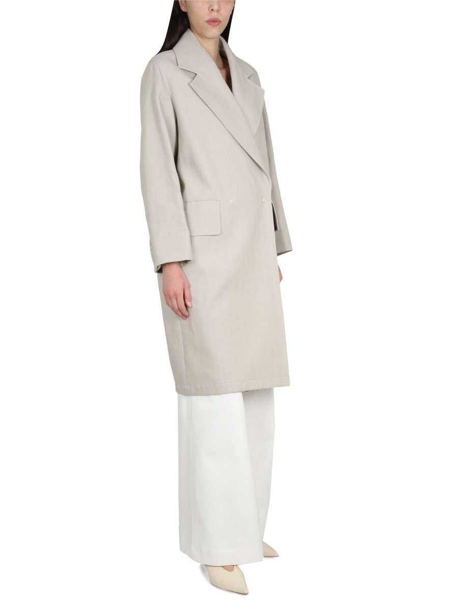 Max Mara Linen Duster with Button Closure and Peaked Lapel Wit