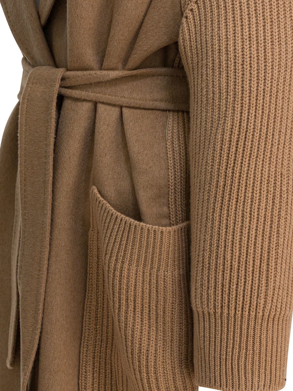 Max Mara Camel long coat Bruin