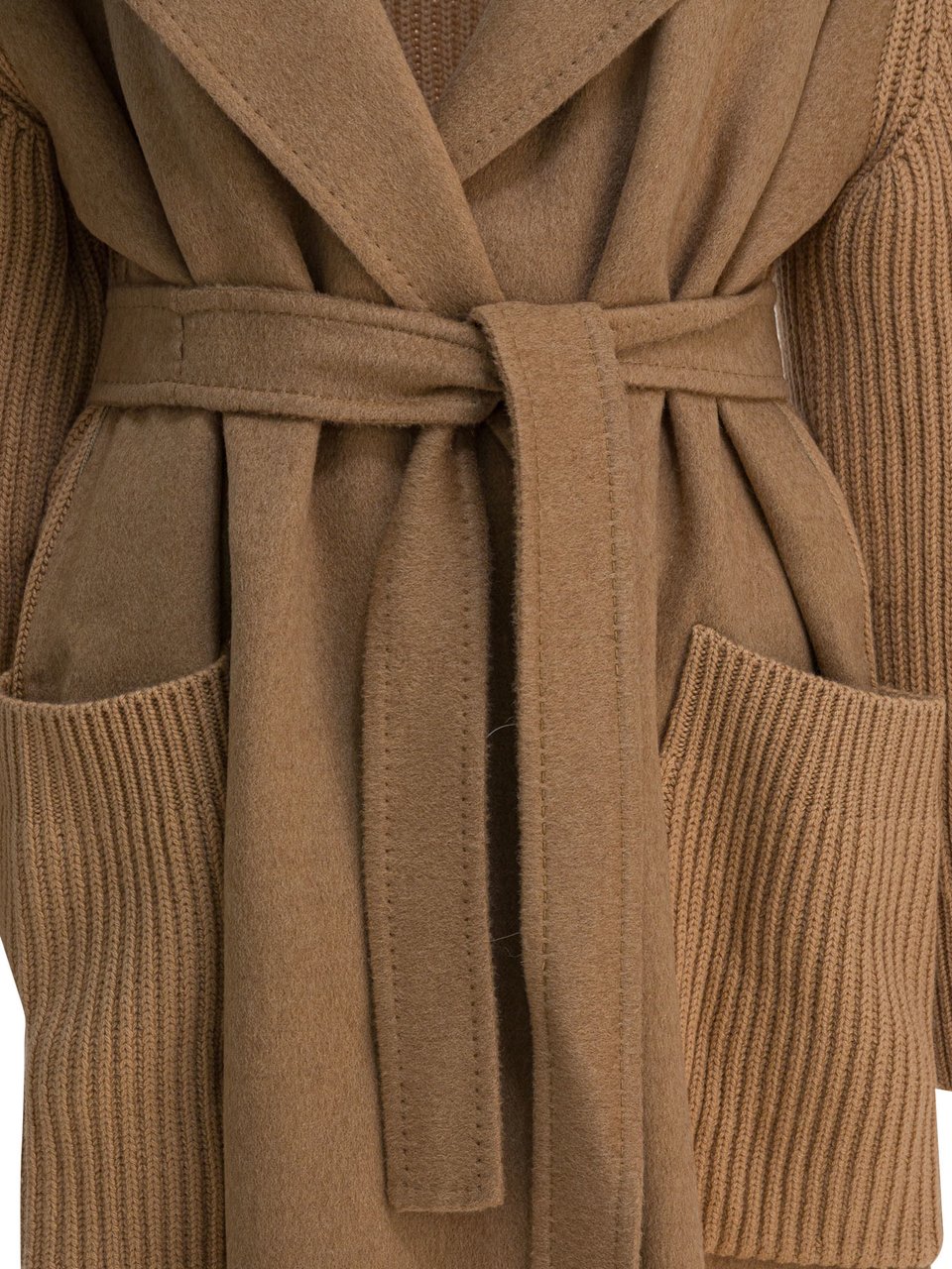 Max Mara Camel long coat Bruin
