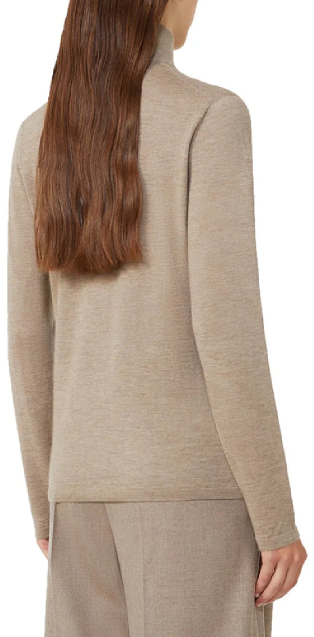 Max Mara meana divers Divers