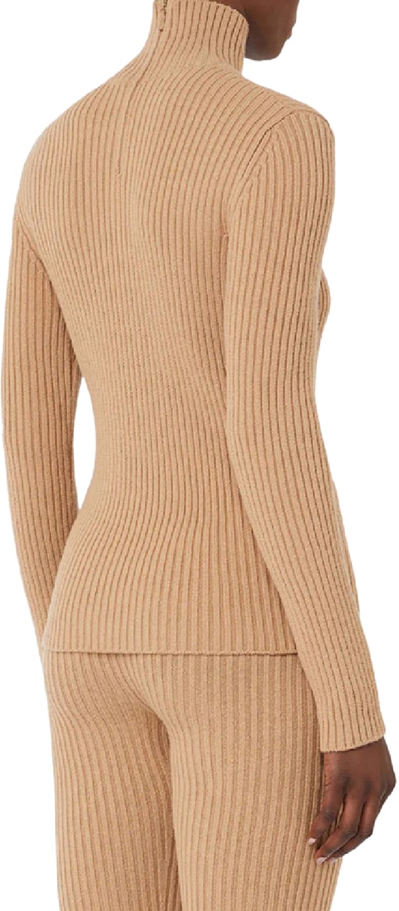 Max Mara aral1234 divers Divers