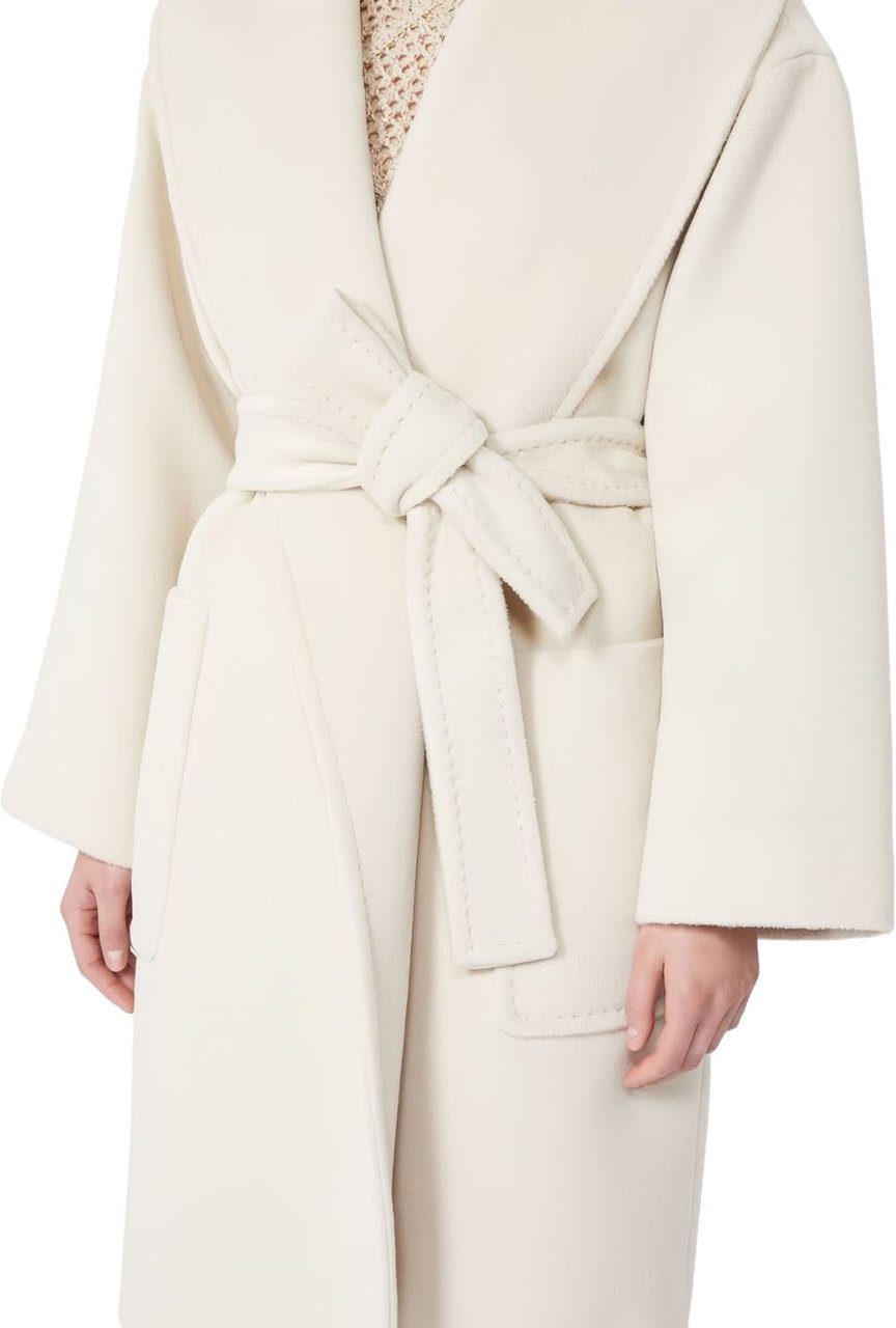 Max Mara Coats Mandorla Wit