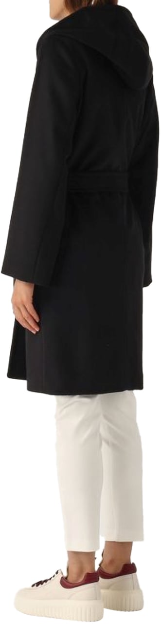 Max Mara Coats Blue Blauw