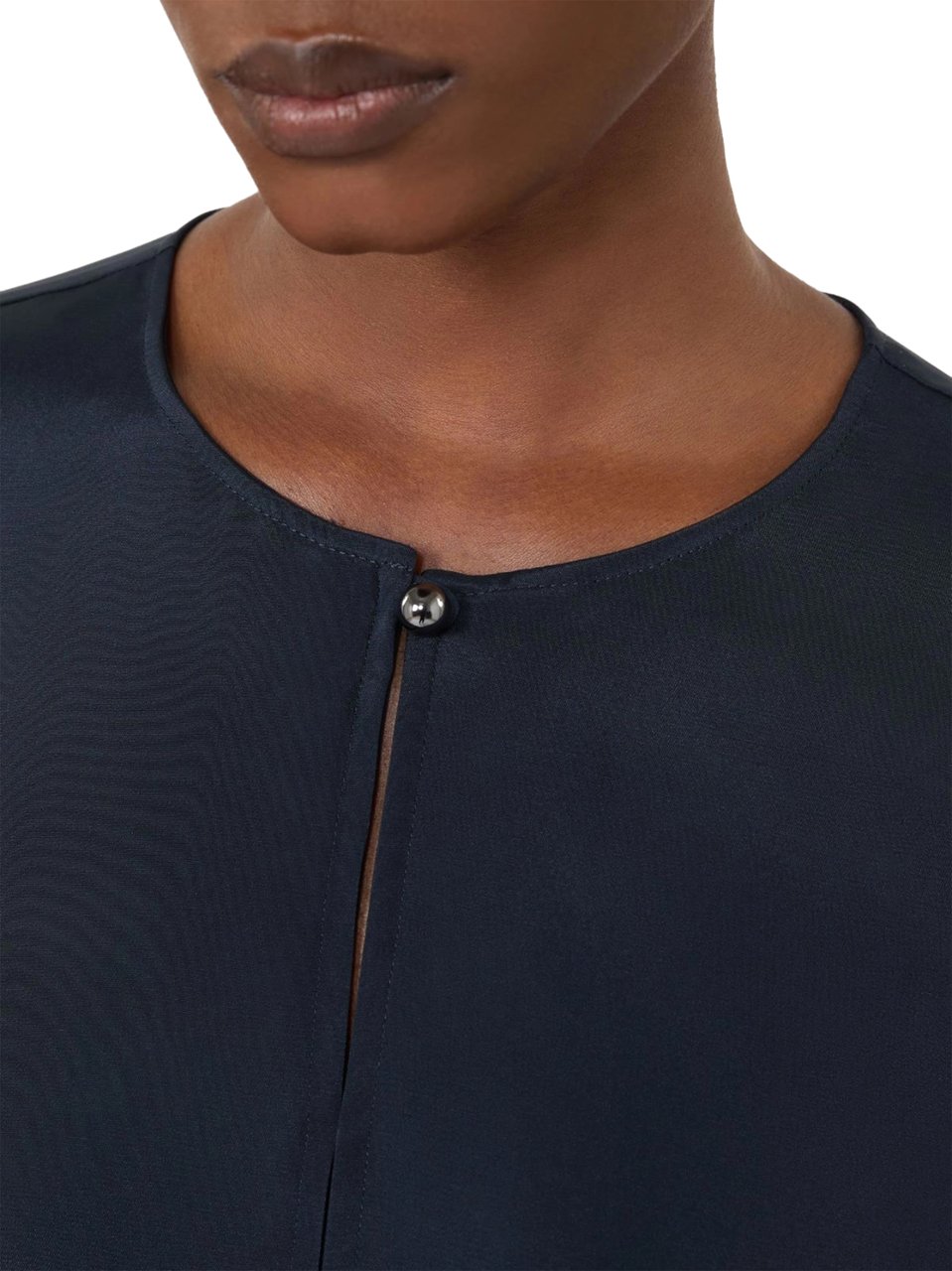 Max Mara Silk Blend Long-Sleeved Top with Button Closure Zwart