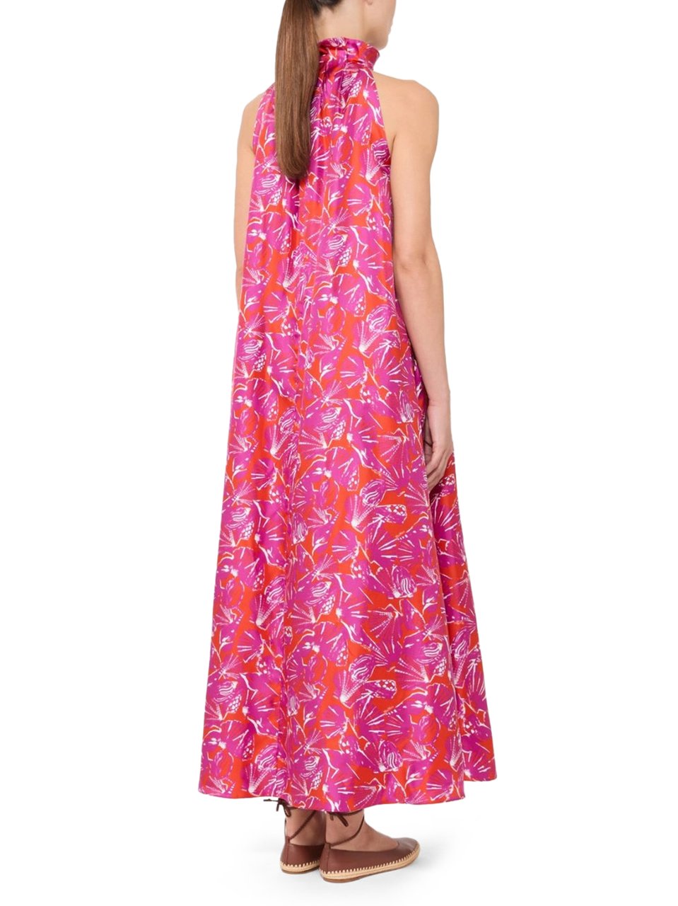 Max Mara Long Flowing Silk Maxi Dress with Ruffled Collar Roze