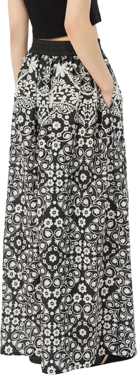 Max Mara Rtw Nero Ornamentale Zwart