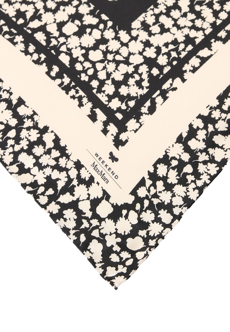 Max Mara Scarfs Nero Zwart