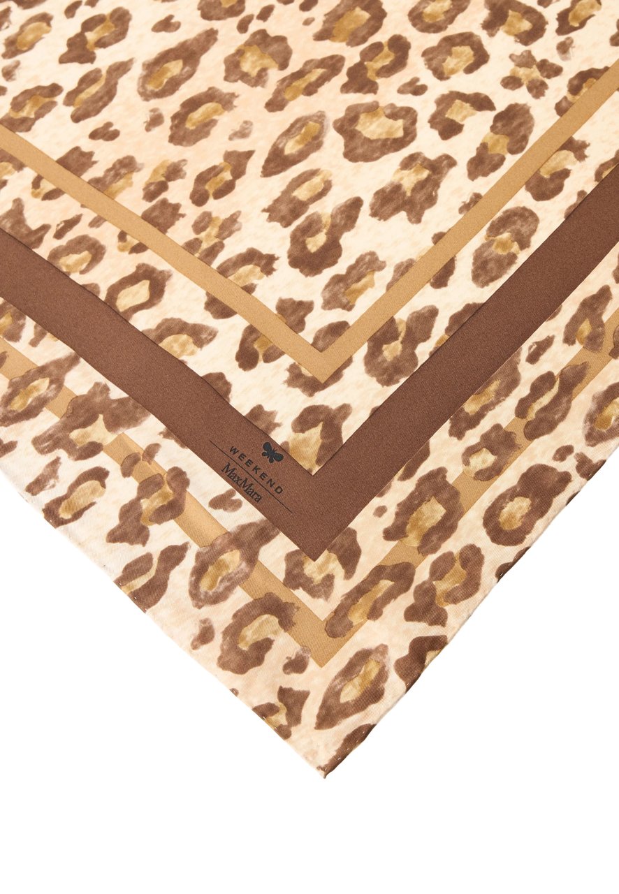 Max Mara Scarfs Leopard Zwart