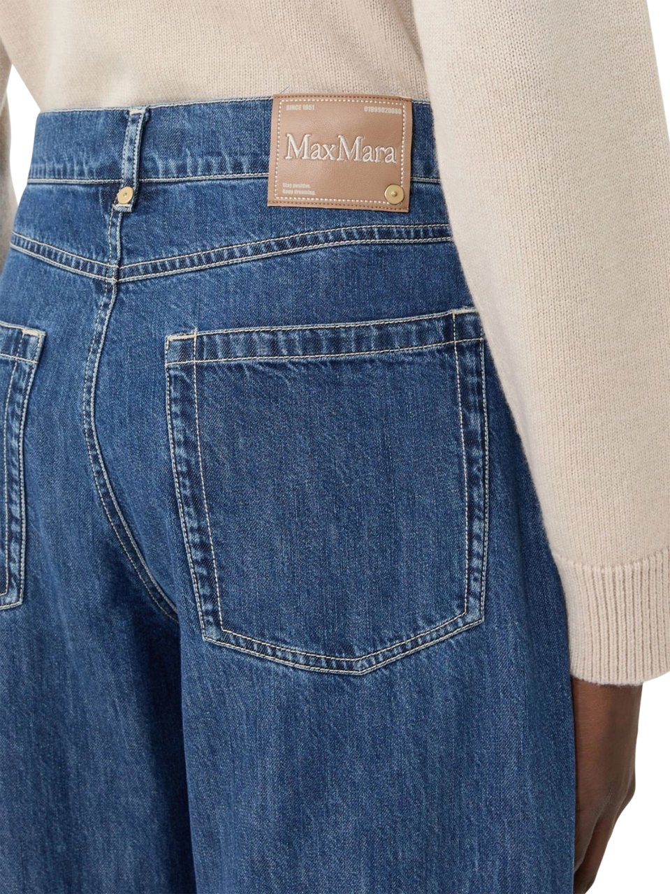 Max Mara Relaxed Fit Denim Pants with Classic Five-Pocket Styling Blauw