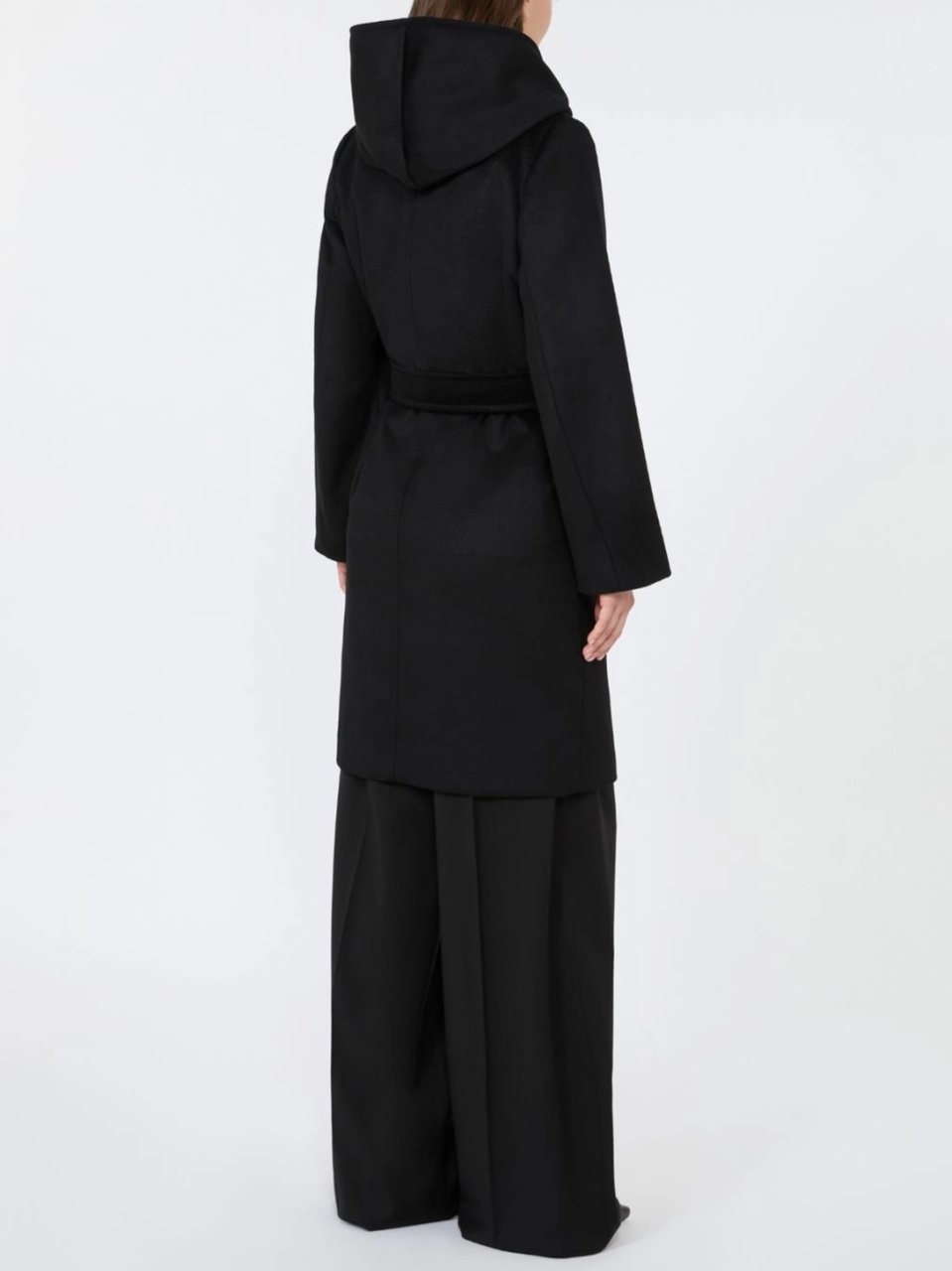 Max Mara Black Wool Wrap Coat with Self-Tie Detail Zwart