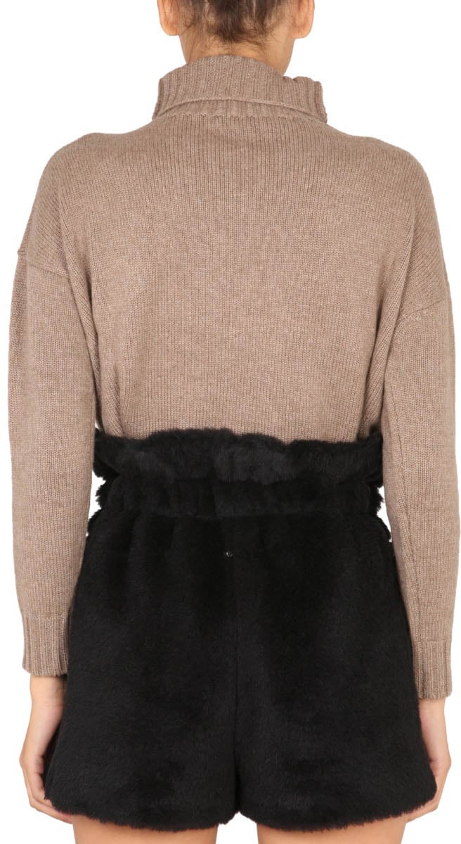 Max Mara Cropped Round-Neck Top with Fitted Silhouette Neutraal