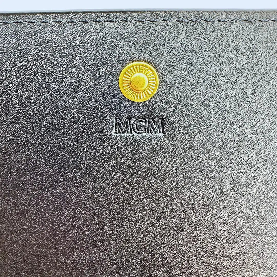 MCM MCM Himmel Wallet on Chain leather logo black / unworn Zwart