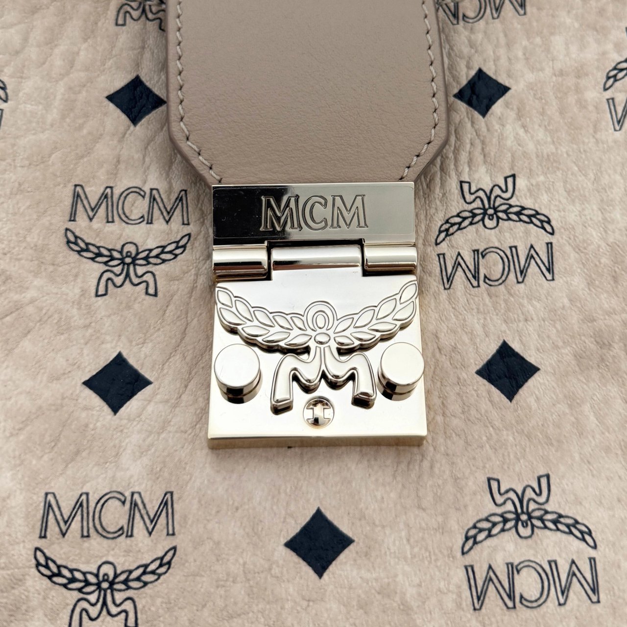 MCM MCM Visetos Hobo Bag Beige / neuwertig Beige