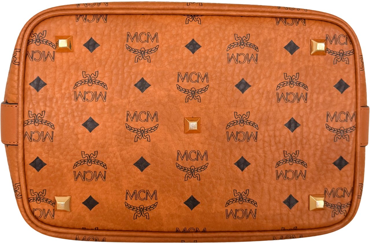 MCM Essential drawstring bag in Visetos Cognac Bruin