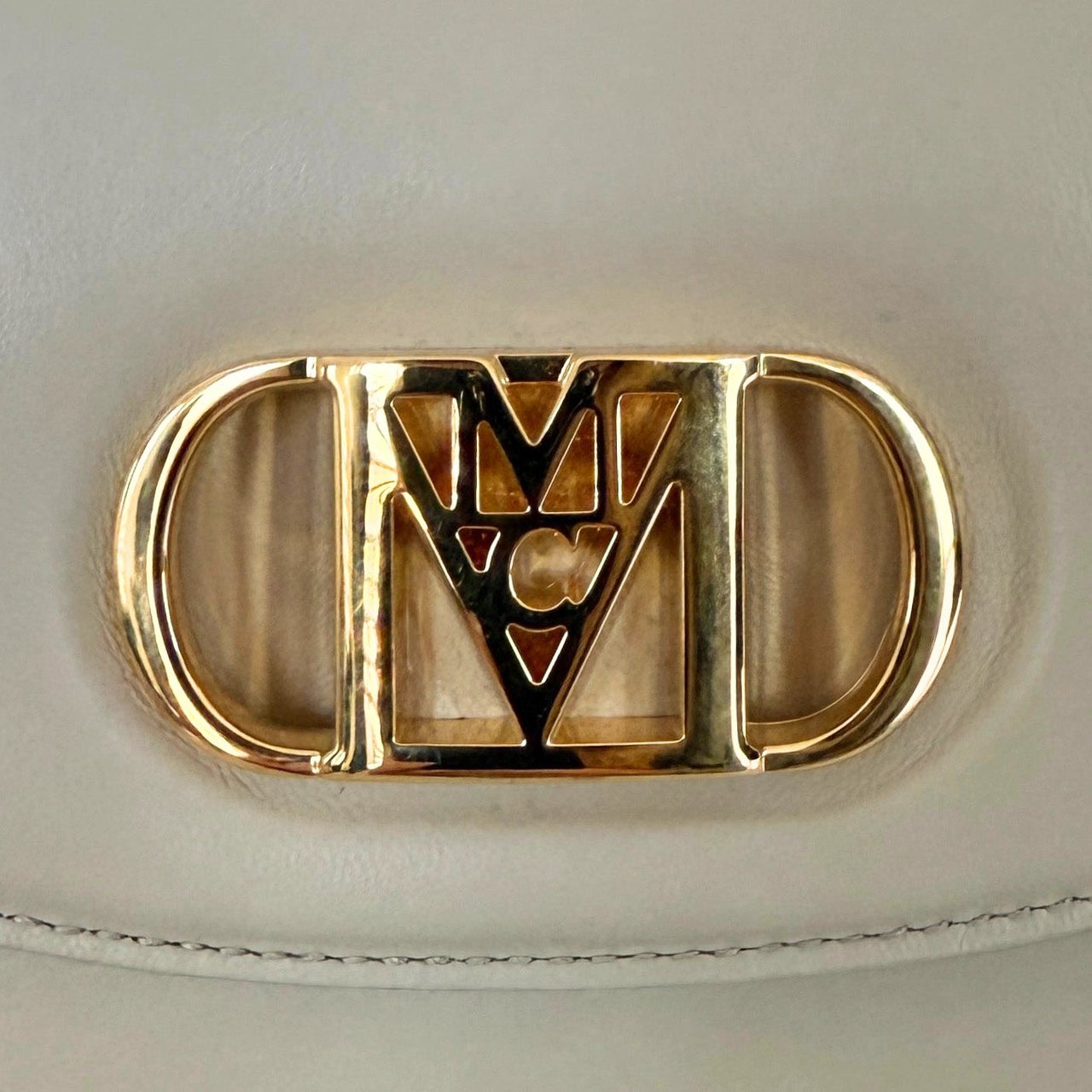 MCM MCM Travia Umhängetasche Beige / sehr gut Beige