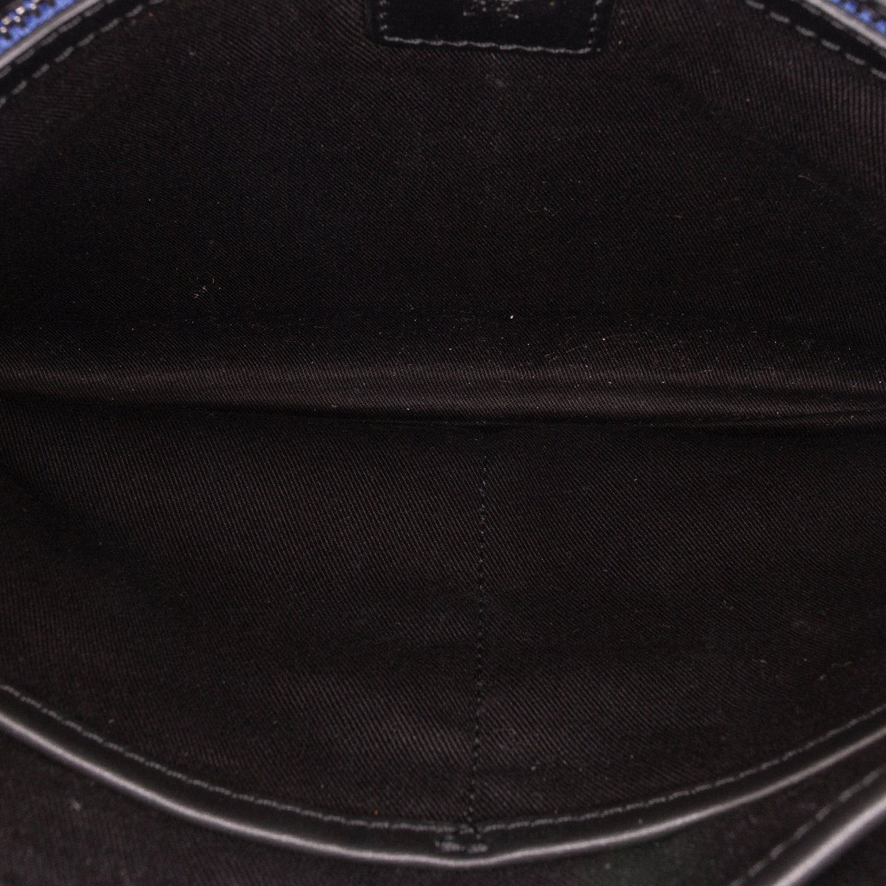 MCM Sambypen Haru Henry Kaiser Visetos Coated Canvas Clutch Zwart