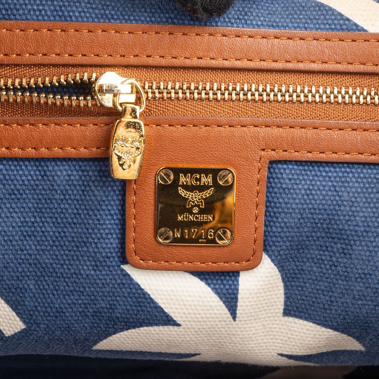 MCM MCM Monogram Visetos Limited Craig & Karl Eyes On The Horizon Liz Shopper Shoulder Bag Bruin