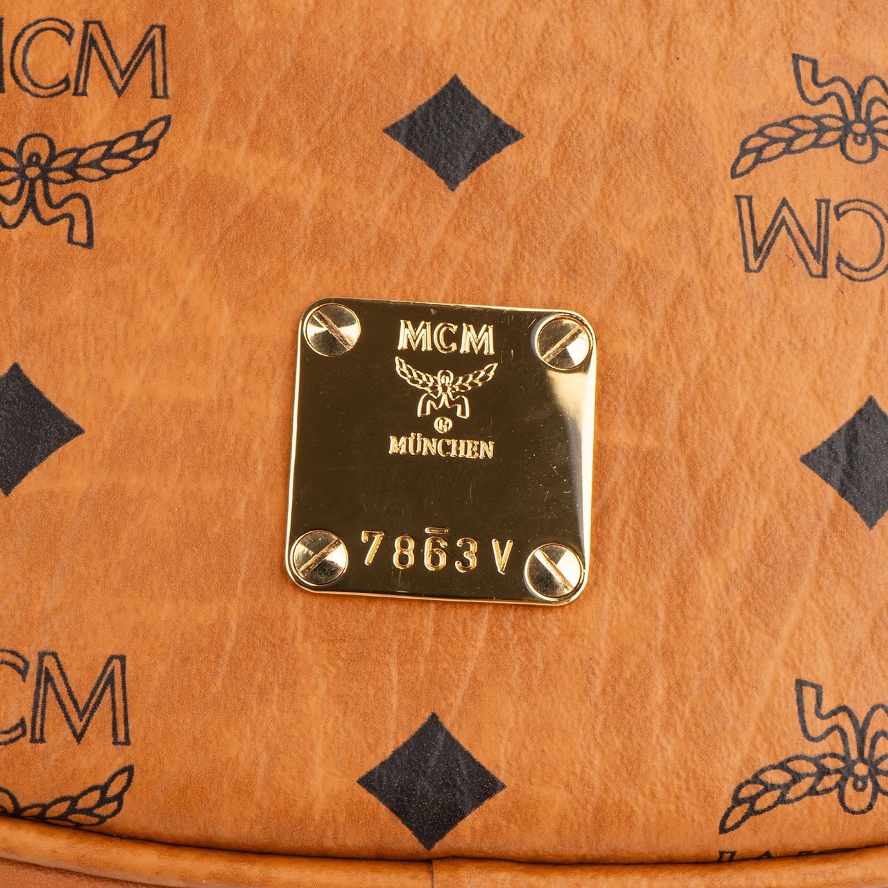MCM MCM Monogram Visetos 3-in-1 Multi Pochette Crossbody Bag Bruin