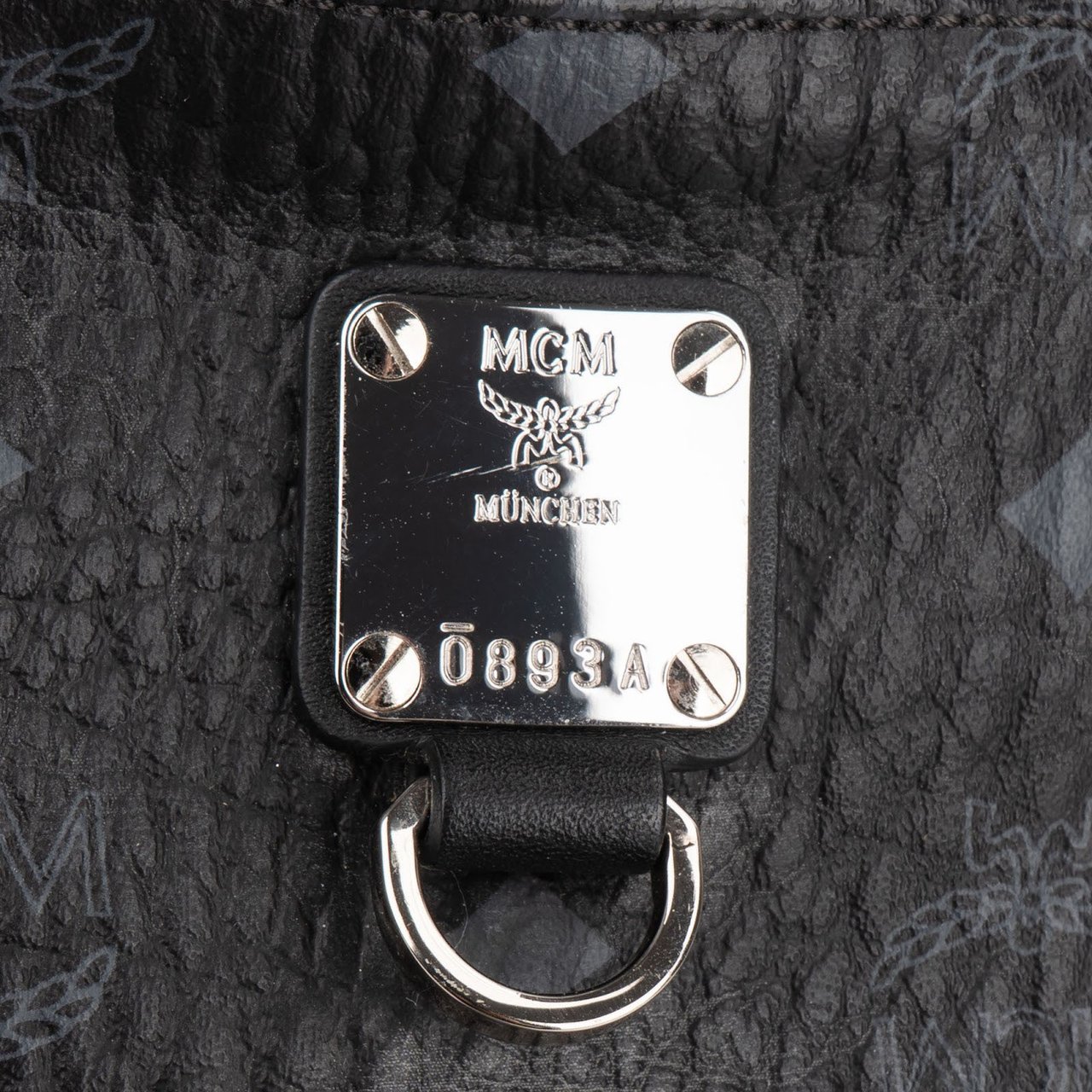 MCM Black Leather Visetos Stark Belt Crossbody Bag Zwart
