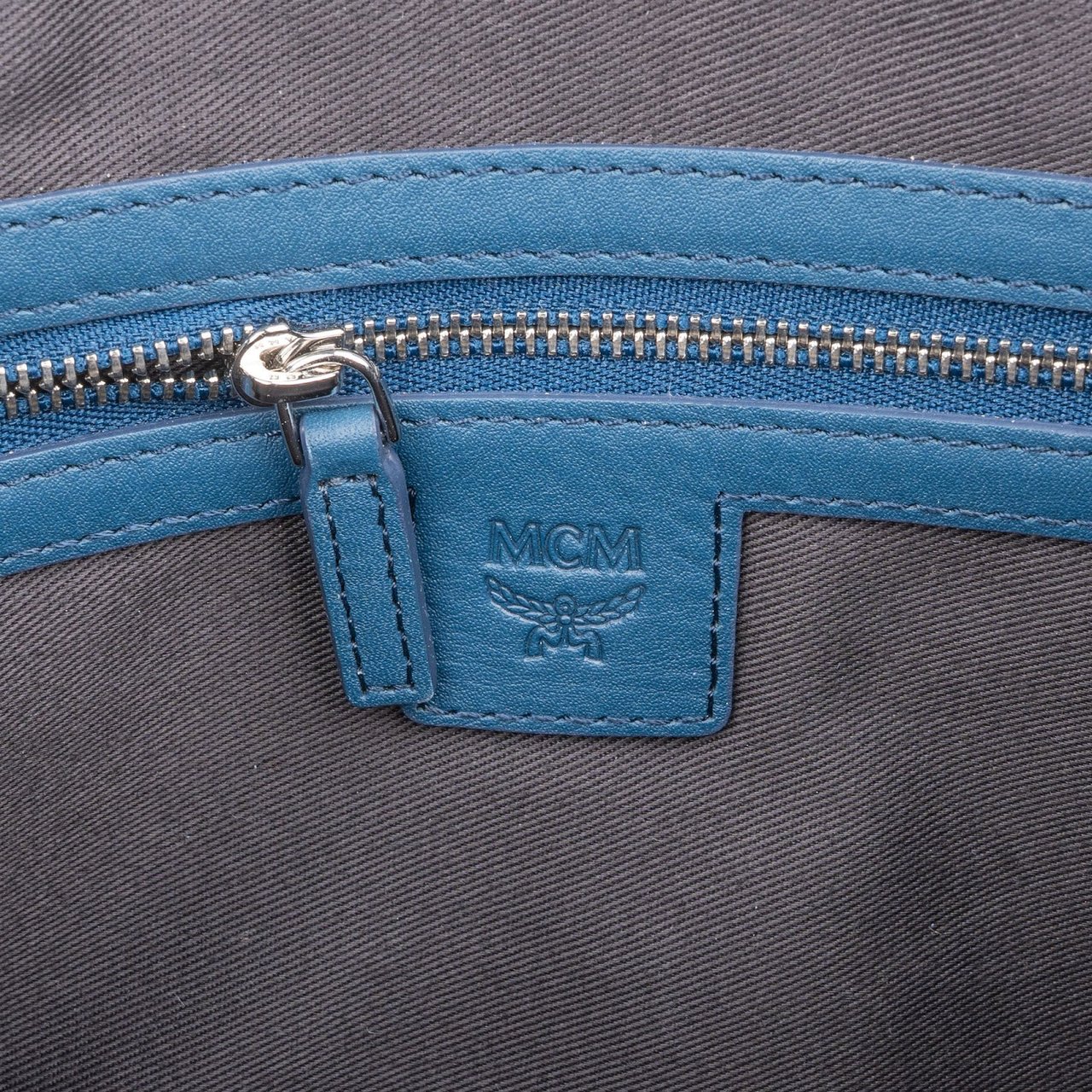 MCM Monogram Visetos Bicolor Clutch Blauw