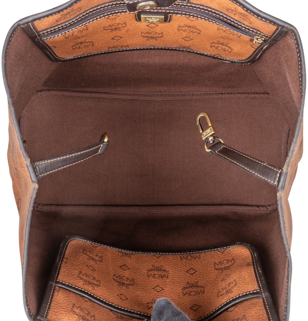MCM Monogram Visetos Leather Liz Reversible Shopper Shoulder Bag Bruin