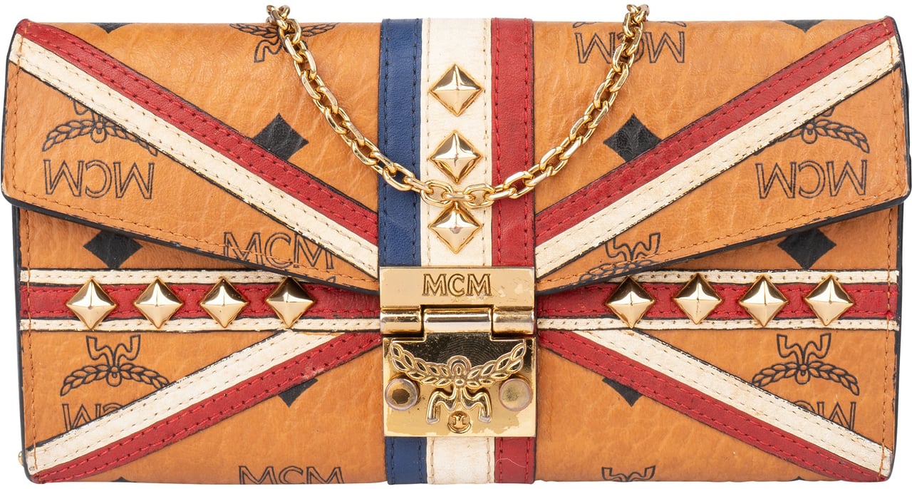 MCM MCM Visetos Union Jack Tracy Wallet On Chain Crossbody Bag Bruin