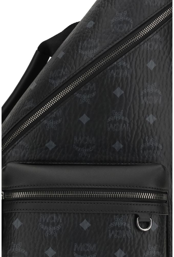 MCM MCM Black Fabric Shoulder Bag Zwart