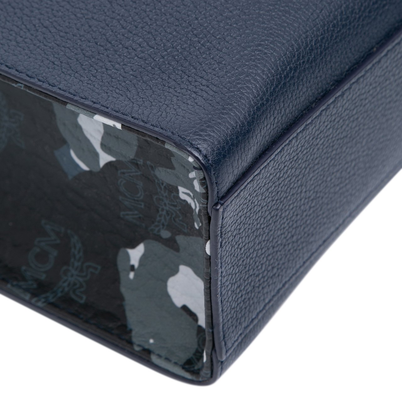 MCM Small Grained Calfskin Camouflage Aren Tote Blauw