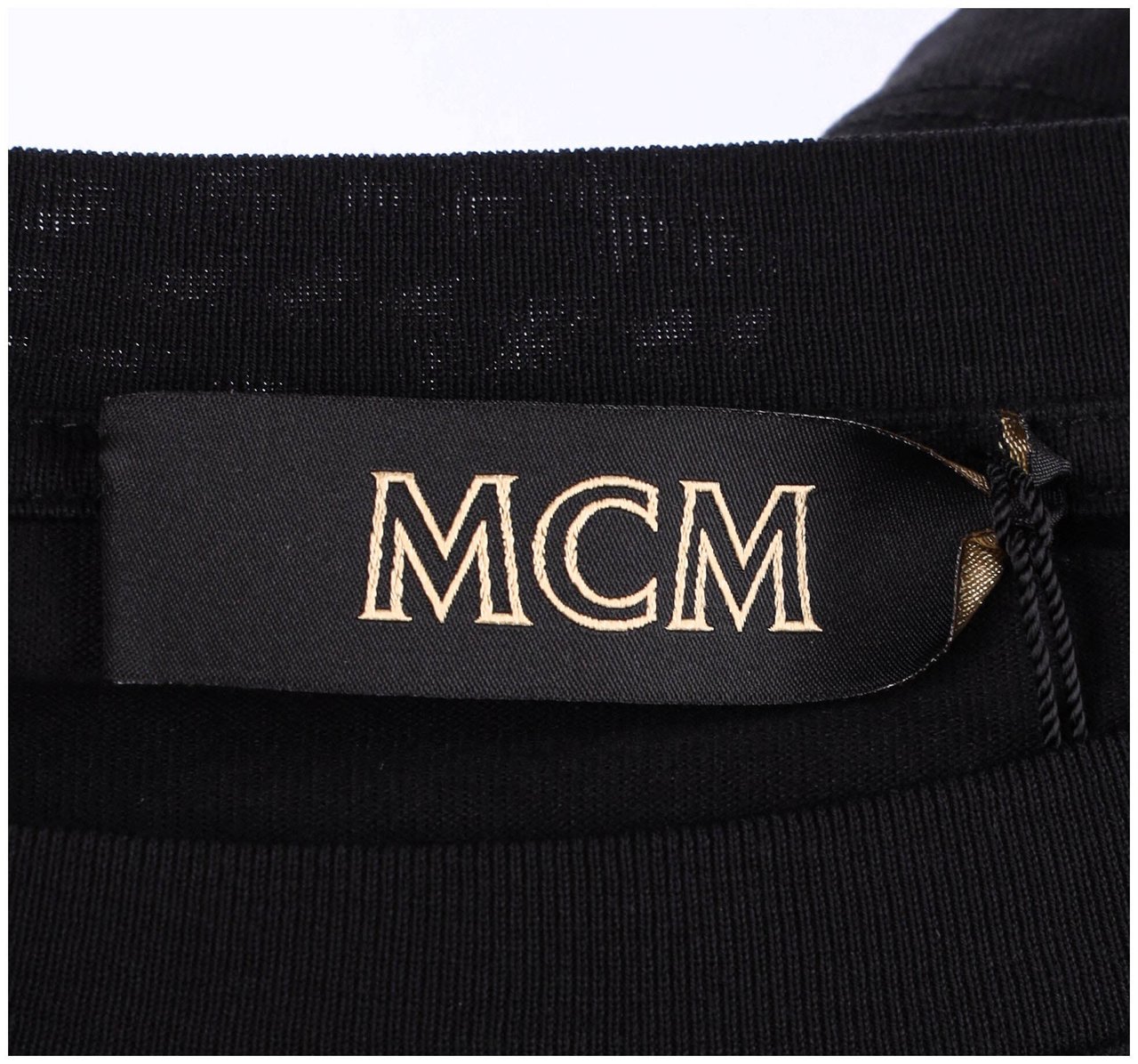 MCM Logo Print Short Sleeve T-Shirt With Classic Crew Neckline Zwart