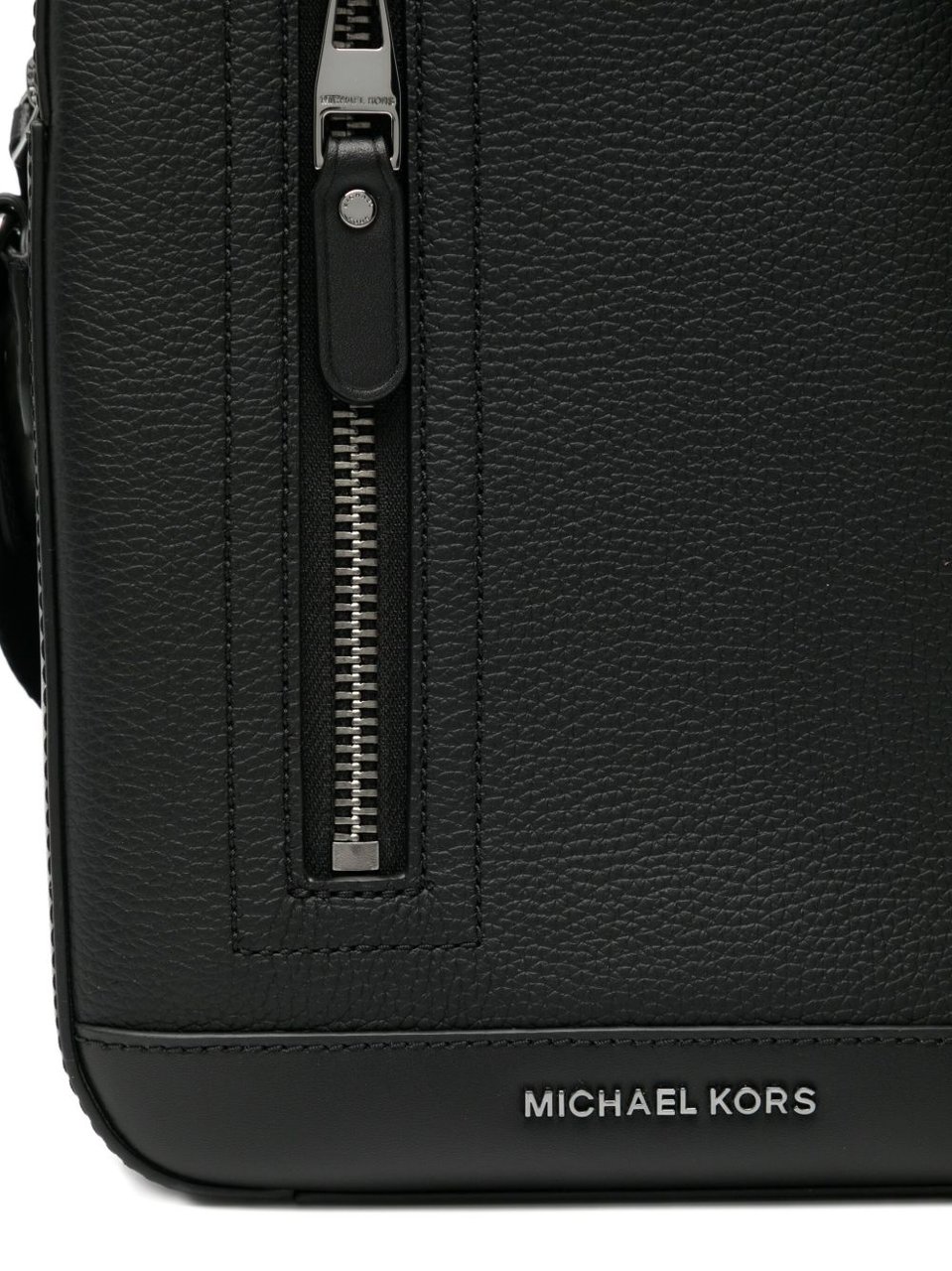 Michael Kors Textured Surface Crossbody Bag with Silver-tone Logo Plaque Zwart