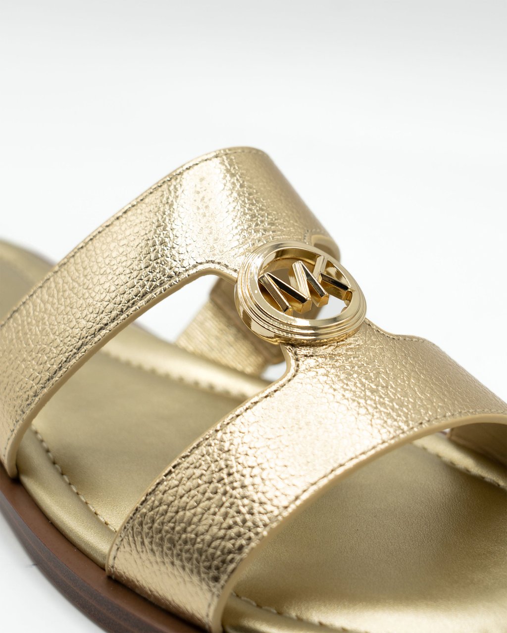Michael Kors Erin Leather Flat Sandaal Goud