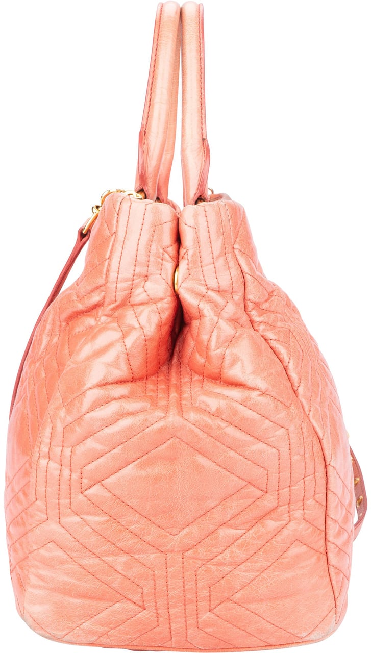 Miu Miu Miu Miu Quilted Leather City Handbag Divers