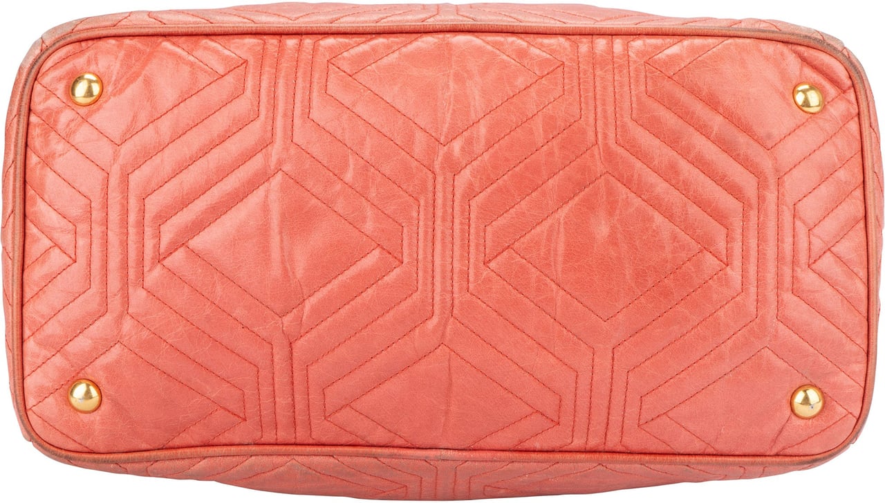 Miu Miu Miu Miu Quilted Leather Trapu City Handbag Divers