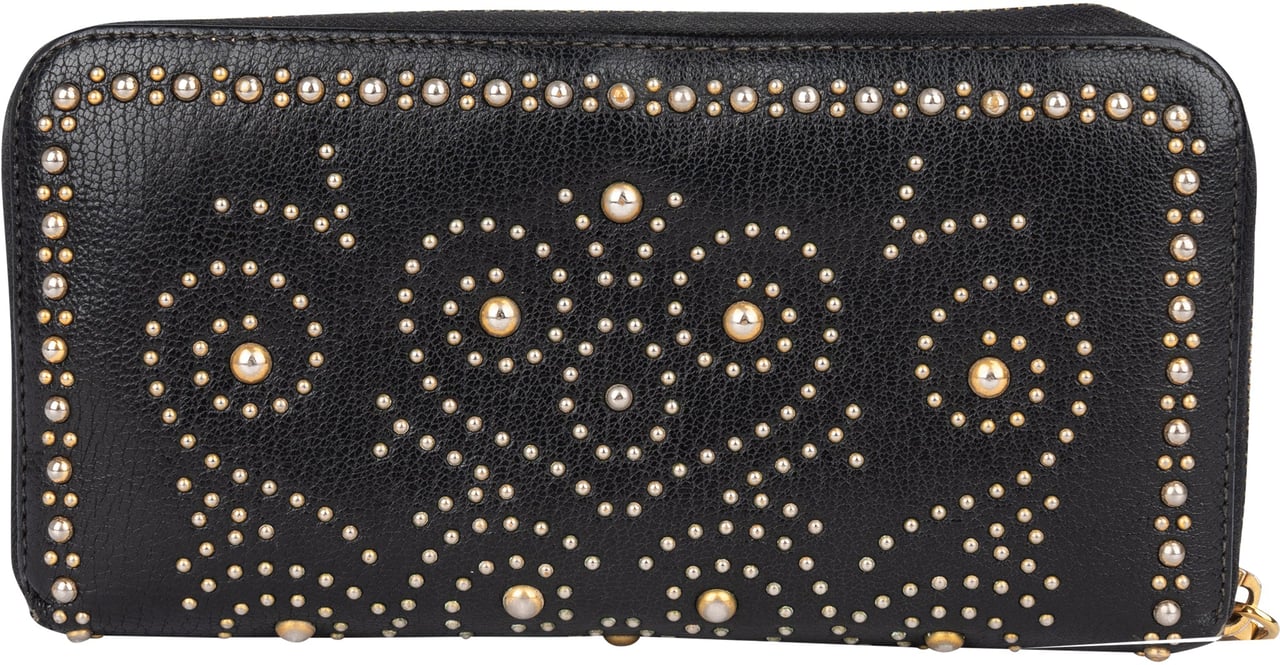 Miu Miu Miu Miu Studded Leather Wallet Zwart