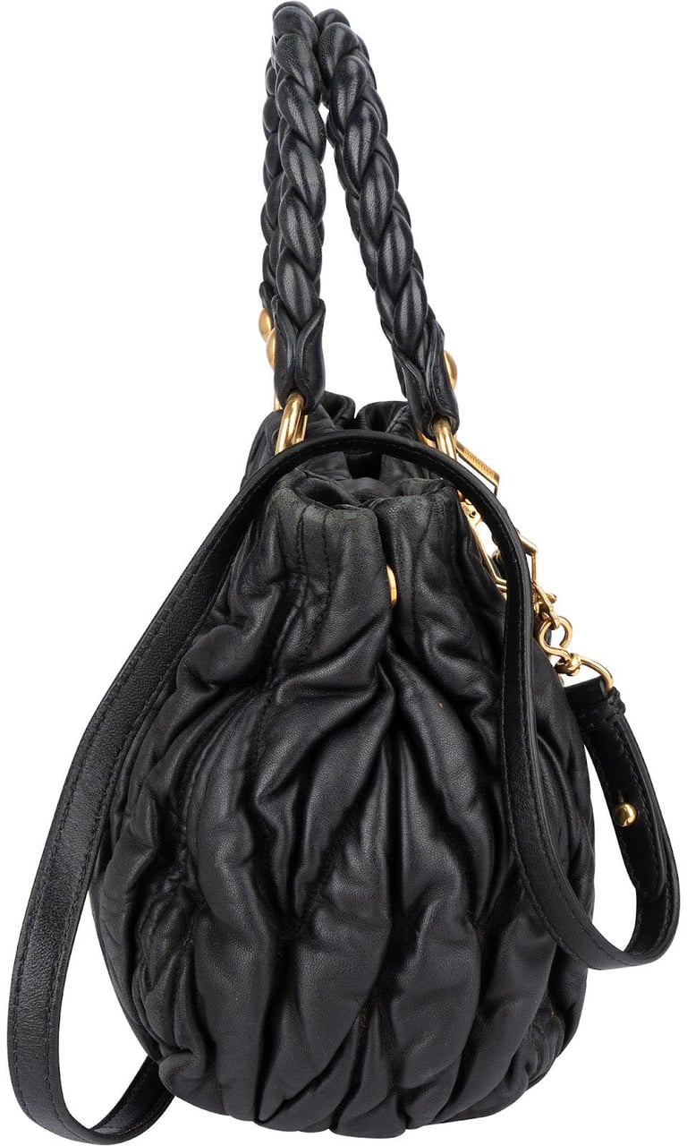Miu Miu Miu Miu Quilted Leather Handbag Zwart
