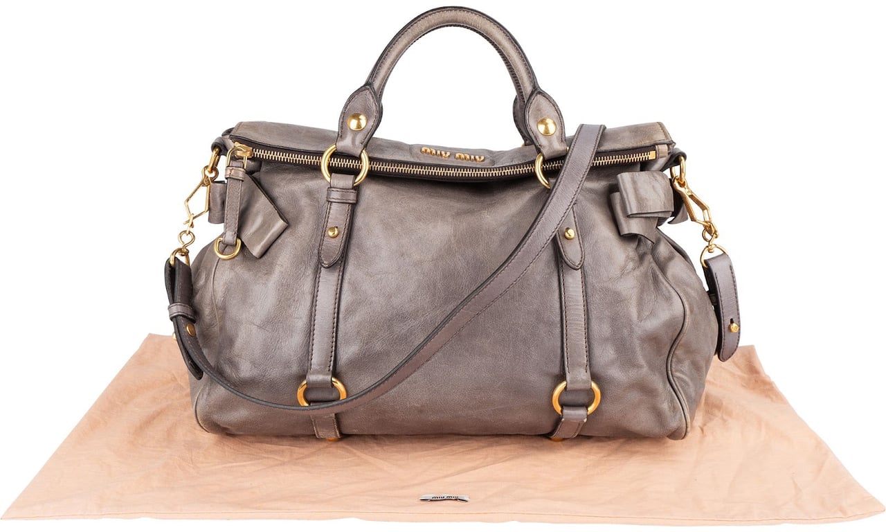 Miu Miu Miu Miu Vitello Lux Leather City Handbag Donkergrijs