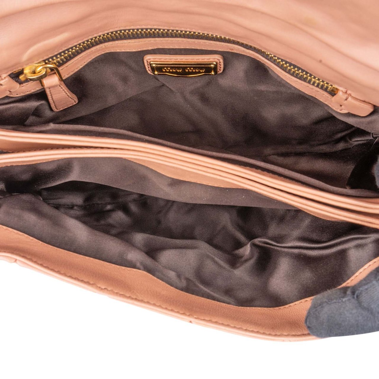 Miu Miu Miu Miu Quilted Nappa Leather Studded Shoulder Bag Rood