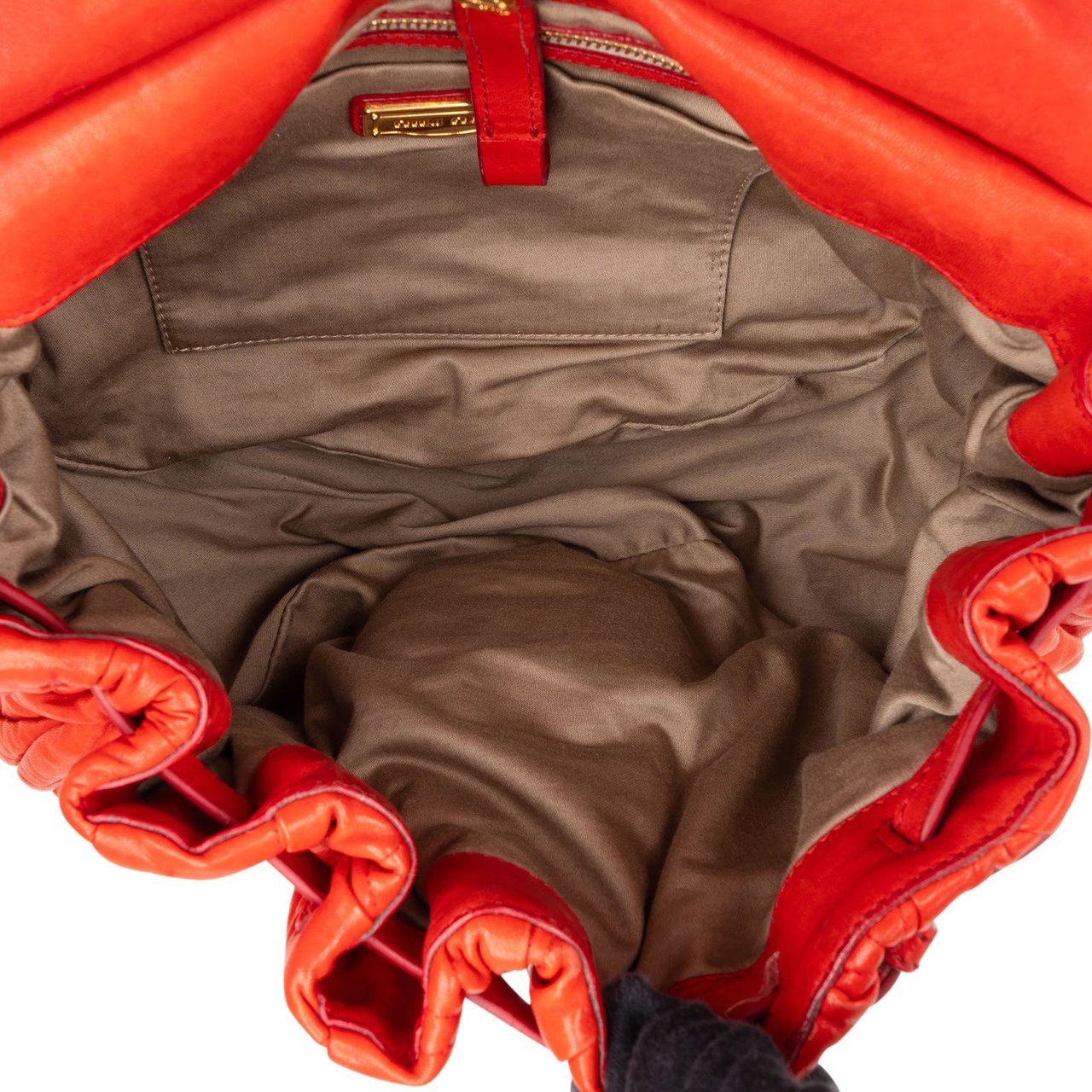 Miu Miu Miu Miu Matelassé Nappa Leather Hobo Handbag Rood