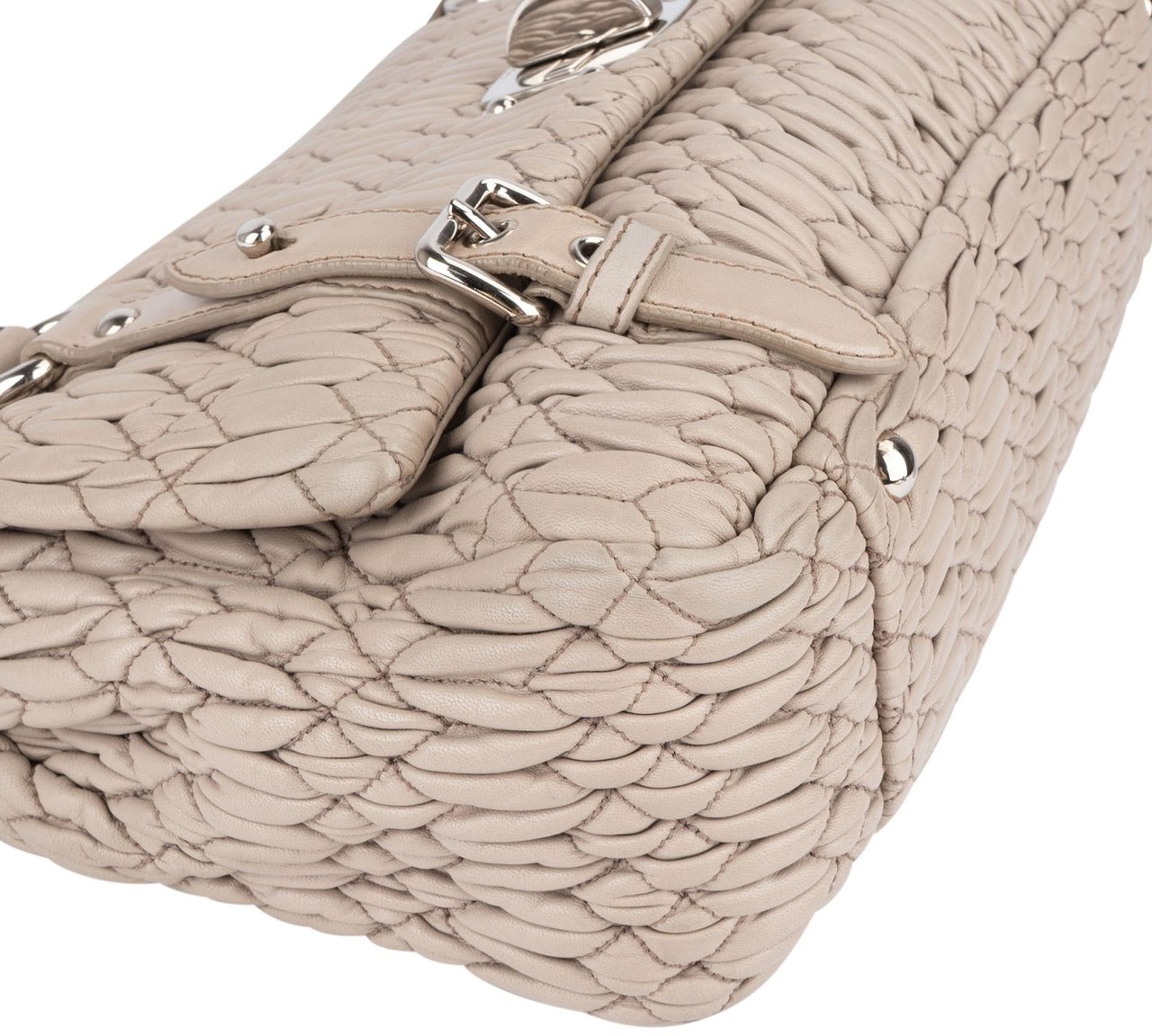 Miu Miu Miu Miu Quilted Leather Coffer Handbag Divers