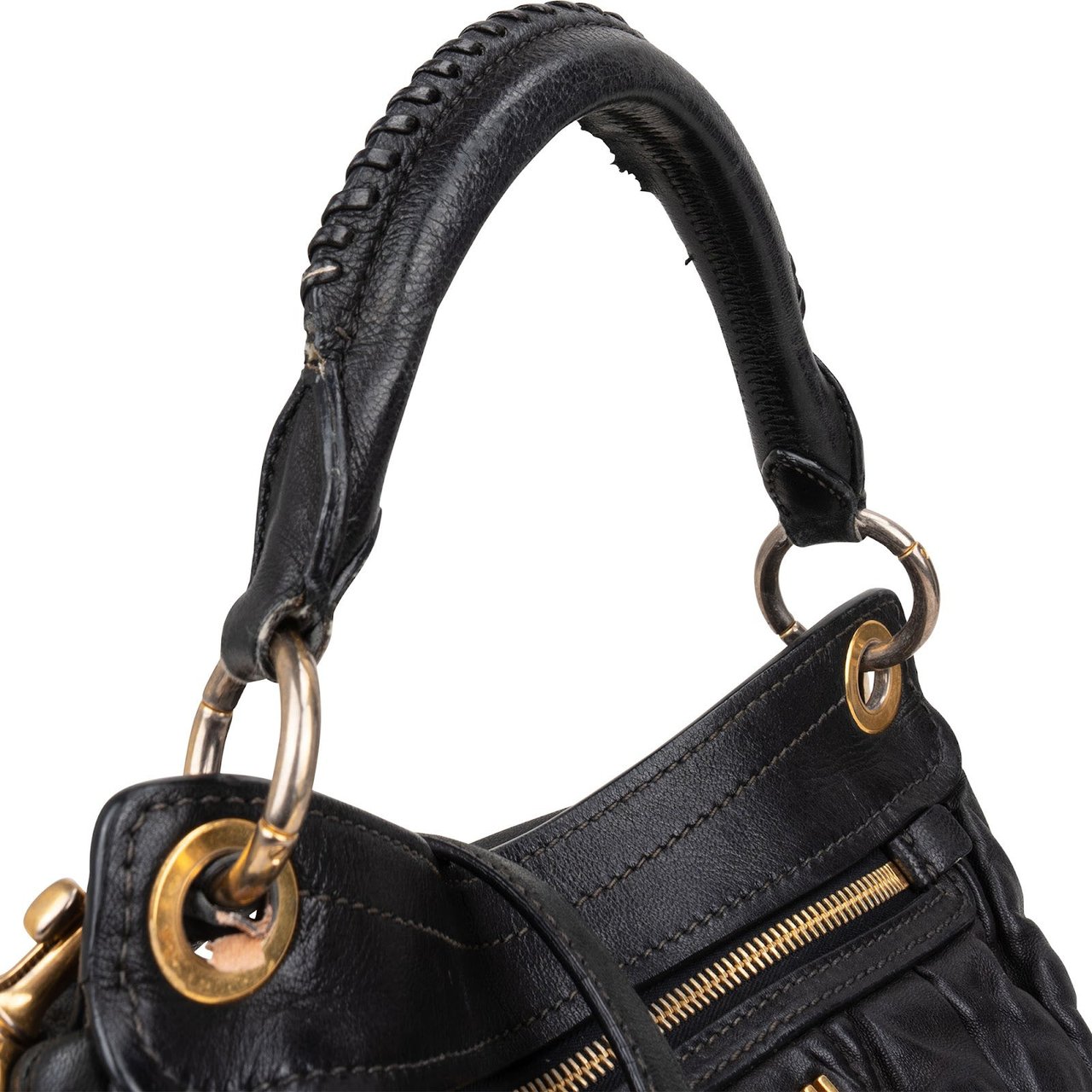 Miu Miu Miu Miu Matelassé Nappa Leather Handbag Zwart