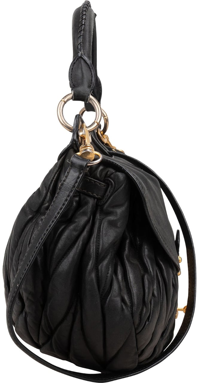 Miu Miu Miu Miu Matelassé Nappa Leather Handbag Zwart