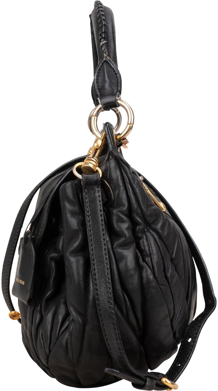 Miu Miu Miu Miu Matelassé Nappa Leather Handbag Zwart