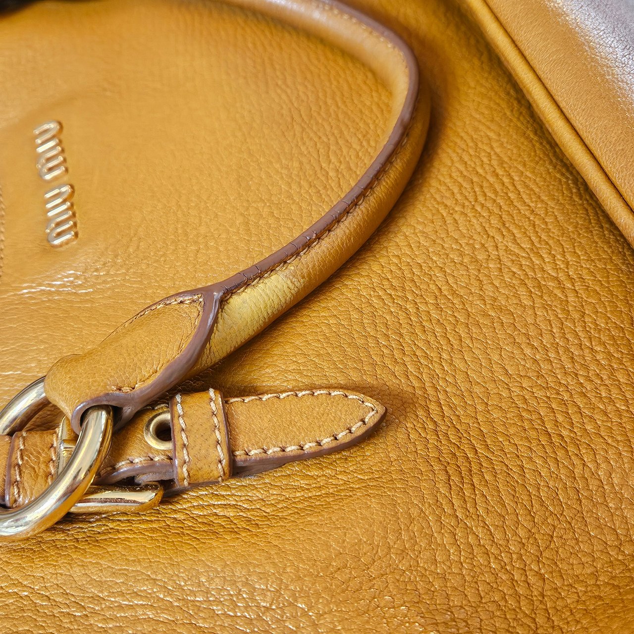 Miu Miu Grained Leather Vitello Lux Handbag Geel