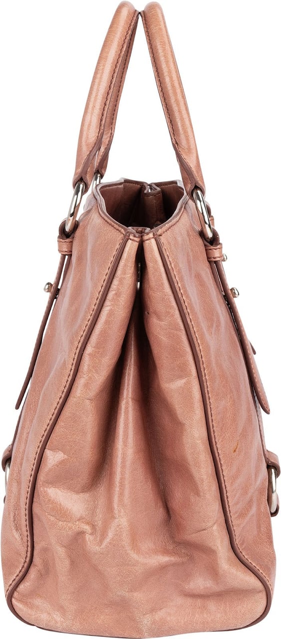 Miu Miu Vitello Lux Leather Handbag Roze