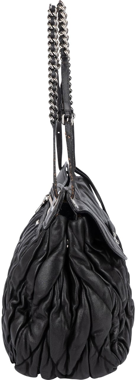 Miu Miu Matelassé Leather Hobo Shoulder Bag Zwart