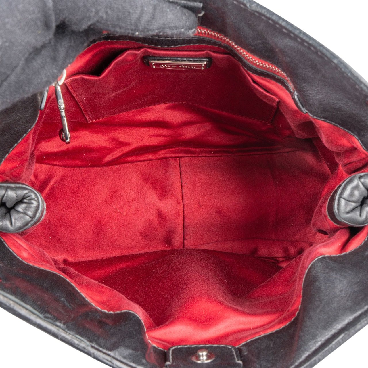 Miu Miu Matelassé Leather Hobo Shoulder Bag Zwart
